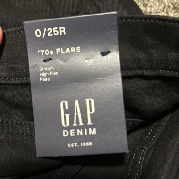 NWT! GAP Black Wash High Rise '70s Flare Jeans with Washwell - Multiple Sizes🩵 - Picture 9 of 16
